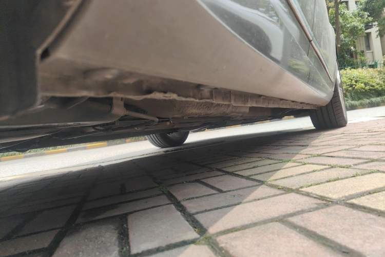Used Qoros 3 2014 Sedan 1.6T Automatic ZhiZhen Model Chassis Rear Right