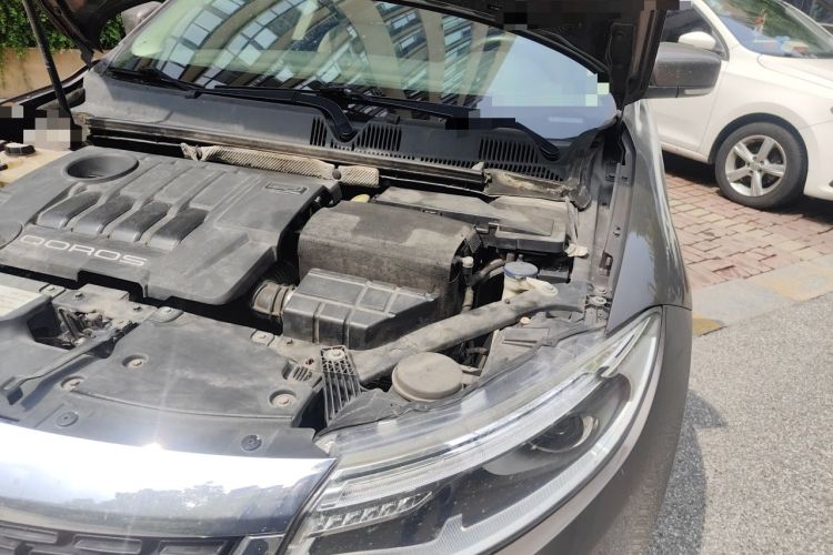 Used Qoros 3 2014 Sedan 1.6T Automatic ZhiZhen Model Engine Bay Left