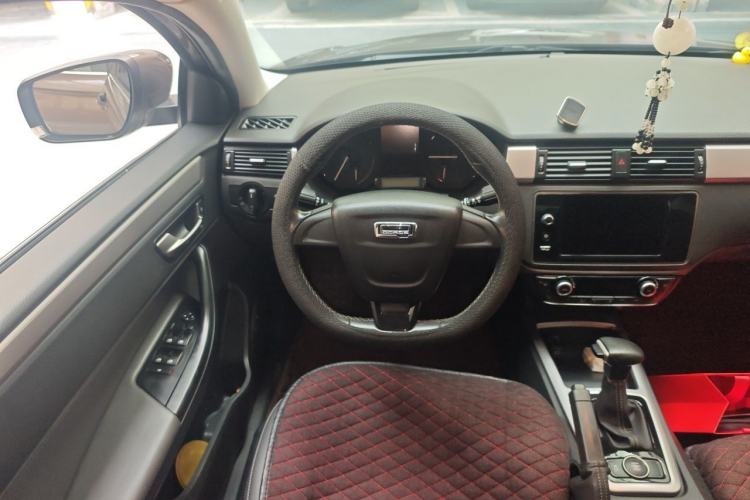 Used Qoros 3 2014 Sedan 1.6L Automatic Zhiyue Enhanced Model Steering Wheel