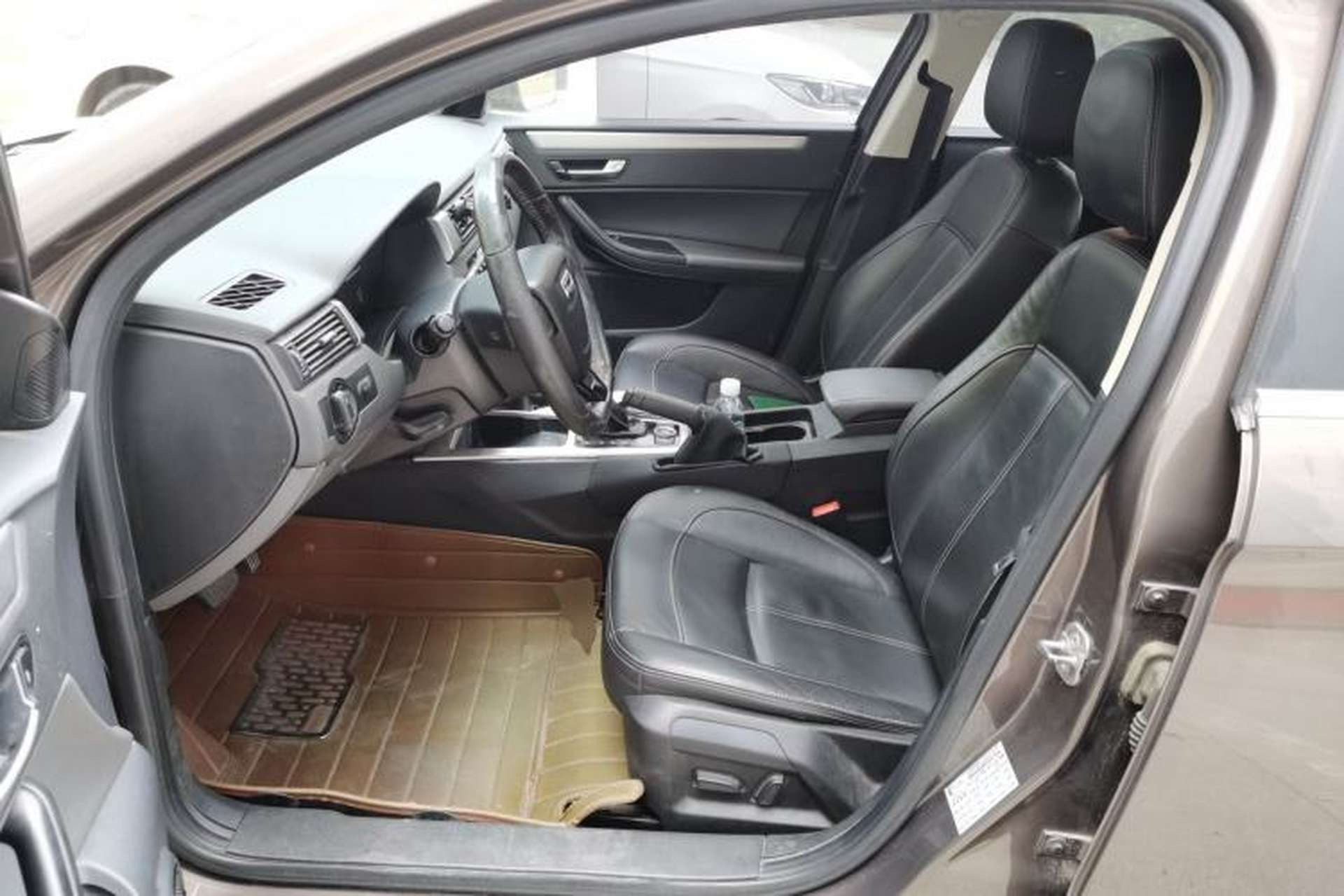Used Qoros 3 2014 Sedan 1.6L Automatic Zhiyue Model Left Front Seat