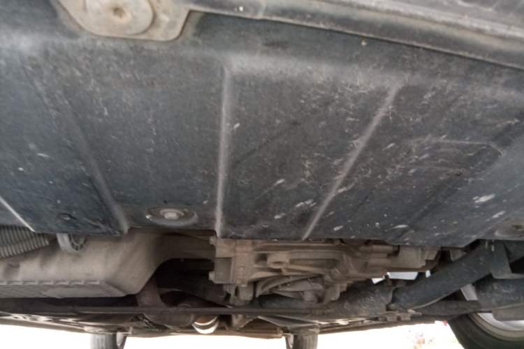 Used Qoros 3 2014 Sedan 1.6L Automatic Zhiyue Model Chassis Front