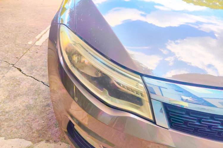 Used Qoros 3 2014 Sedan 1.6L Automatic Zhiyue Model Right Front Headlight