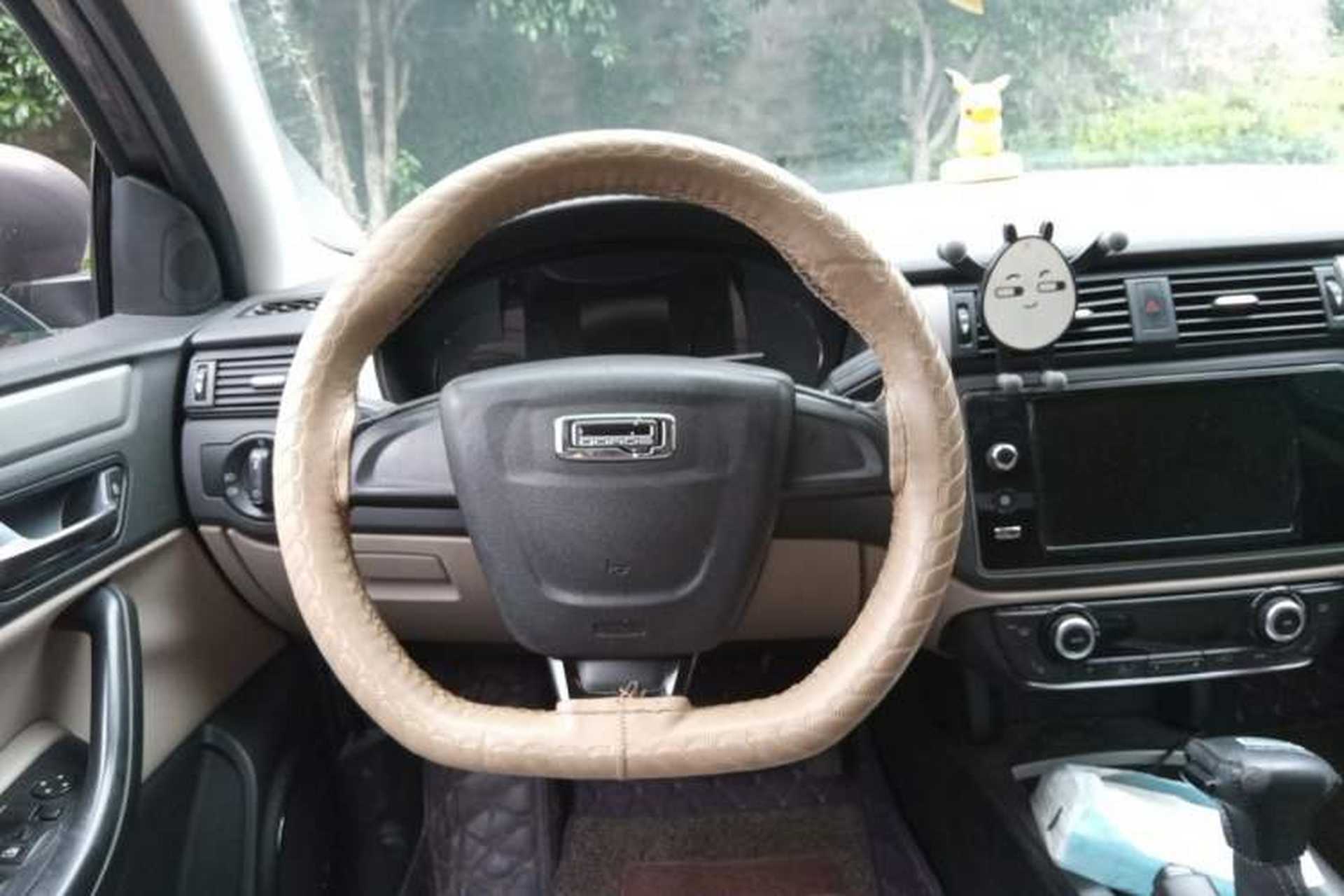 Used Qoros 3 2014 Sedan 1.6L Automatic Zhiyue Model Steering Wheel