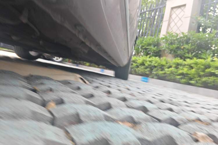 Used Qoros 3 2014 Hatchback 1.6T Automatic ZhiZhen Model Chassis Rear Right