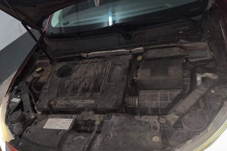 Used Qoros 3 2014 Hatchback 1.6T Automatic ZhiZhen Model Engine Bay