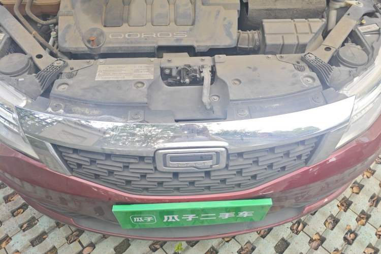 Used Qoros 3 2014 Hatchback 1.6T Automatic ZhiZhen Model Engine Bay