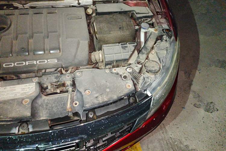 Used Qoros 3 2014 Hatchback 1.6L Automatic Zhiyue Enhanced Model Engine Bay Left