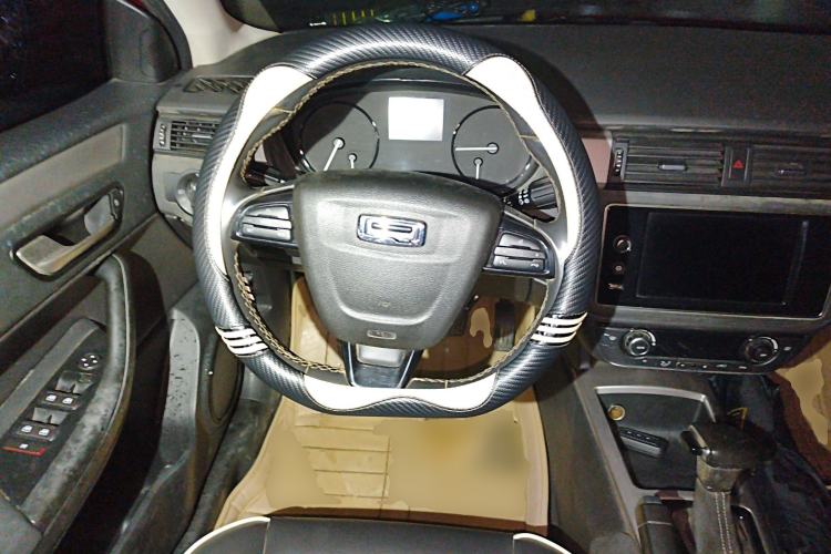 Used Qoros 3 2014 Hatchback 1.6L Automatic Zhiyue Enhanced Model Steering Wheel