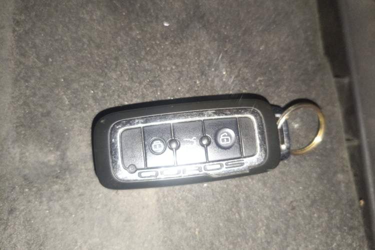 Used Qoros 3 2014 Hatchback 1.6T Automatic Zhiyue Enhanced Model Vehicle Key