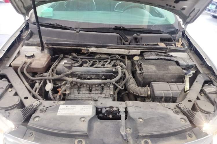 Used Qoros 3 2014 Sedan 1.6T Automatic ZhiZhen Model Engine Bay