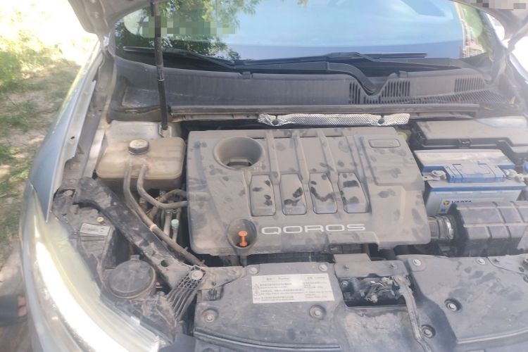 Used Qoros 3 2014 Hatchback 1.6T Automatic ZhiZhen Model Engine Bay Right