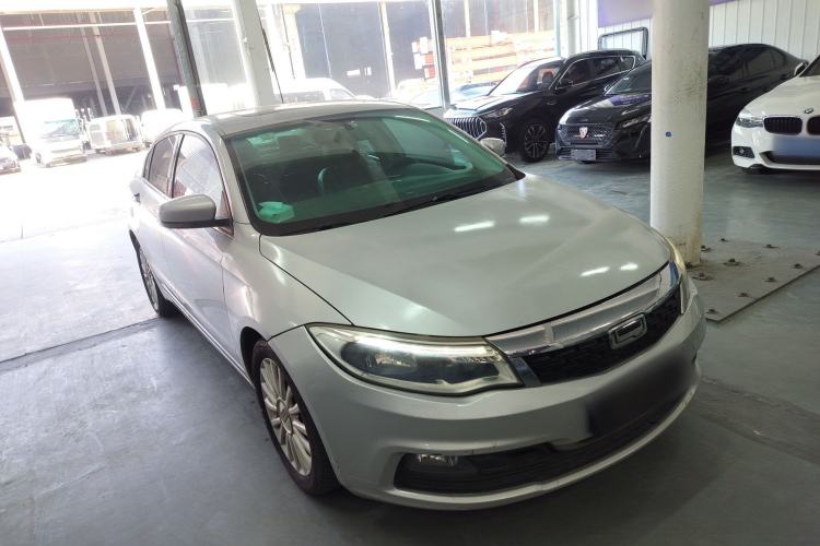 Used Qoros 3 2014 Sedan 1.6T Automatic ZhiZhen Model Exterior 2