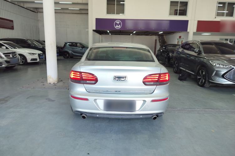 Used Qoros 3 2014 Sedan 1.6T Automatic ZhiZhen Model Exterior 4