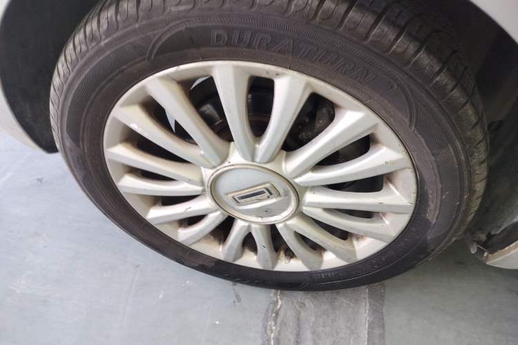 Used Qoros 3 2014 Sedan 1.6T Automatic ZhiZhen Model Exterior 8