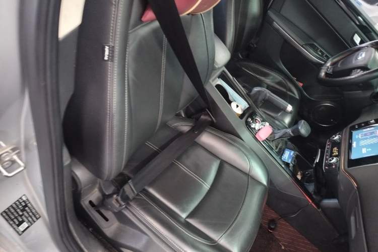 Used Qoros 3 2014 Sedan 1.6T Automatic ZhiZhen Model Right Front Seat