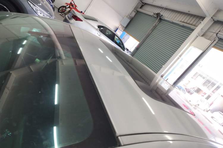 Used Qoros 3 2014 Sedan 1.6T Automatic ZhiZhen Model Roof