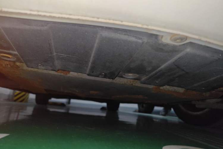 Used Qoros 3 2014 Sedan 1.6T Automatic ZhiZhen Model Chassis Front