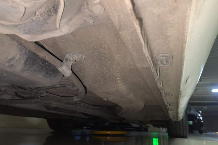 Used Qoros 3 2014 Sedan 1.6T Automatic ZhiZhen Model Chassis Rear Right