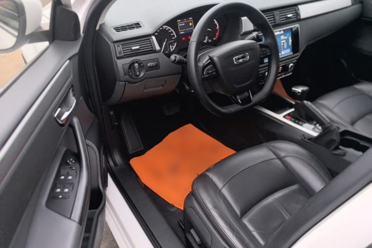 Used Qoros 3 2014 Sedan 1.6L Automatic Zhiyue Enhanced Model Driver Seat