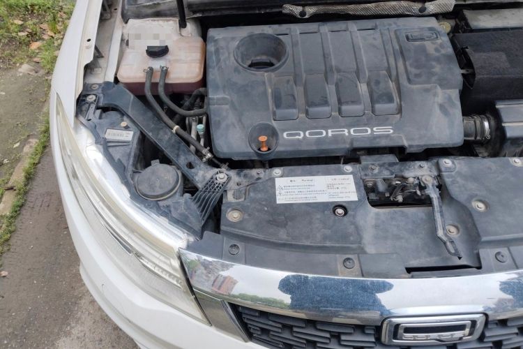 Used Qoros 3 2014 Hatchback 1.6T Automatic ZhiZhen Model Engine Bay Right