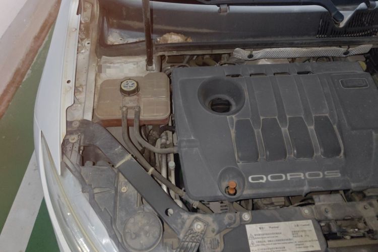 Used Qoros 3 2014 Sedan 1.6T Automatic ZhiZhen Model Engine Bay Right