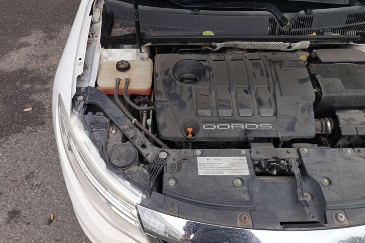 Used Qoros 3 2014 Sedan 1.6T Automatic ZhiZhen Model Engine Bay Right