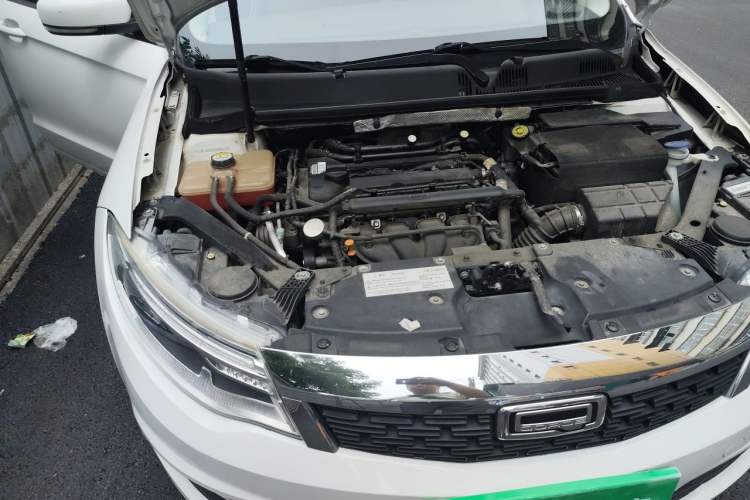 Used Qoros 3 2014 Hatchback 1.6L Automatic Zhiyue Enhanced Model Engine Bay Right