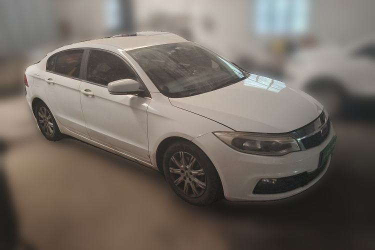Used Qoros 3 2014 Sedan 1.6L Automatic Zhiyue Model Front Right 45 Deg