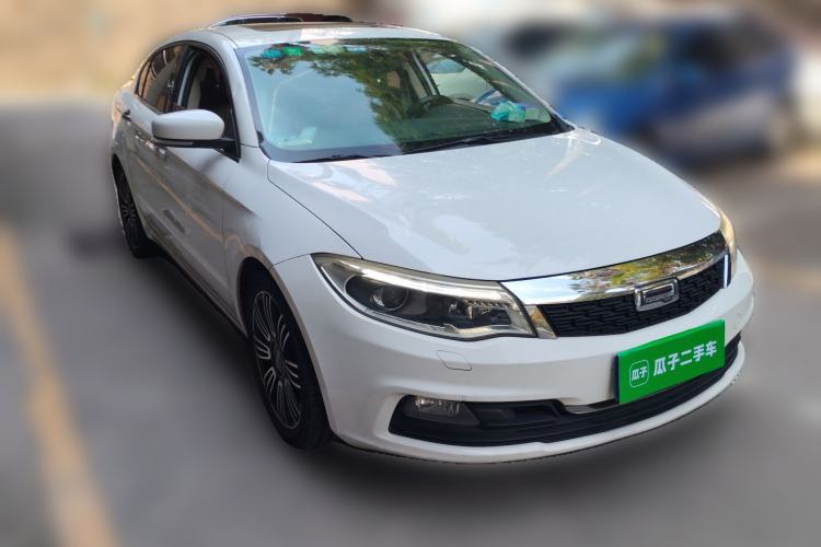 Used Qoros 3 2014 Sedan 1.6T Automatic ZhiZhen Model Front Right 45 Deg