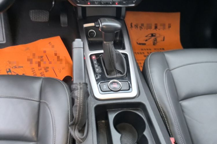 Used Qoros 3 2014 Sedan 1.6L Automatic Zhiyue Enhanced Model Gear Lever