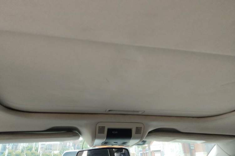 Used Qoros 3 2014 Hatchback 1.6T Automatic ZhiZhen Model Headliner