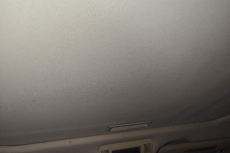 Used Qoros 3 2014 Sedan 1.6T Automatic ZhiZhen Model Headliner