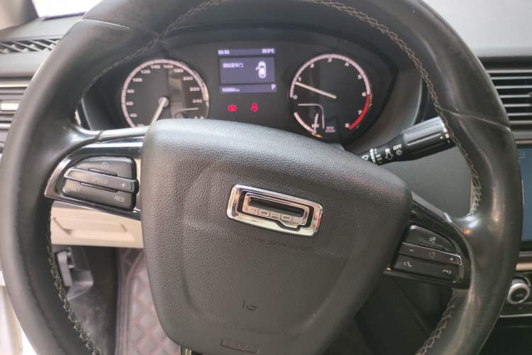 Used Qoros 3 2014 Sedan 1.6T Automatic ZhiZhen Model Instrument Cluster