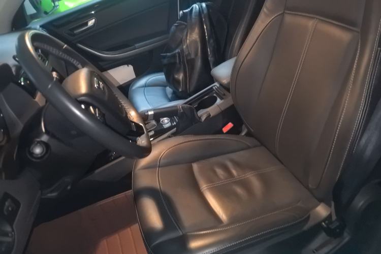 Used Qoros 3 2014 Sedan 1.6T Automatic ZhiZhen Model Left Front Seat