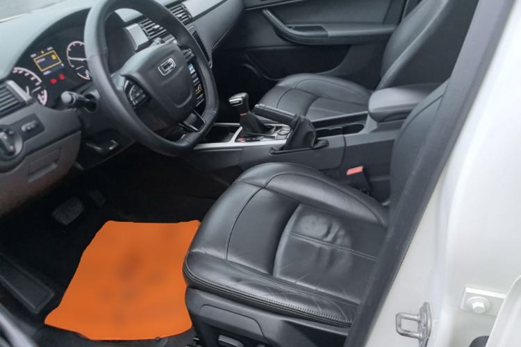 Used Qoros 3 2014 Sedan 1.6L Automatic Zhiyue Enhanced Model Left Front Seat
