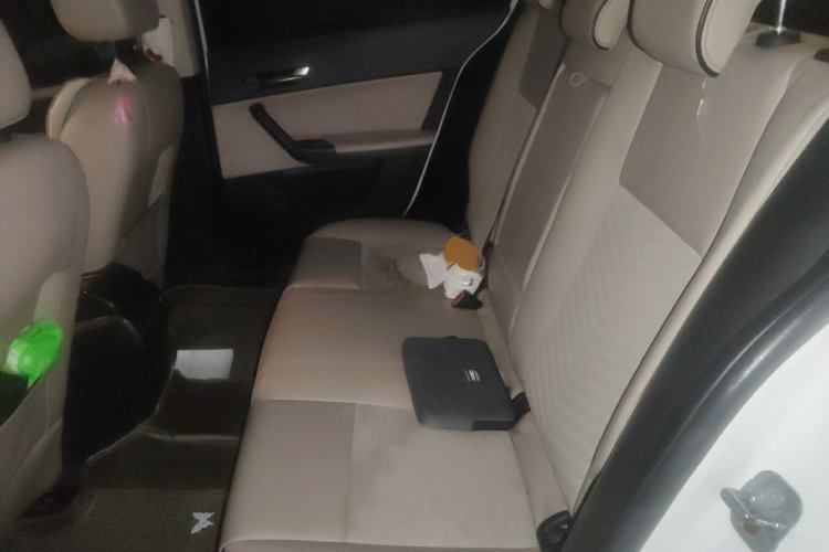 Used Qoros 3 2014 Hatchback 1.6L Automatic Zhiyue Model Left Rear Seat