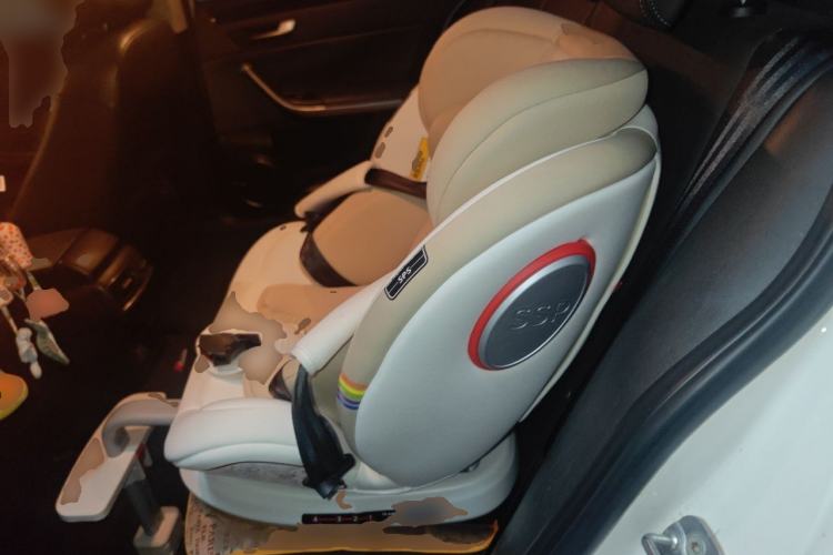 Used Qoros 3 2014 Sedan 1.6T Automatic ZhiZhen Model Left Rear Seat