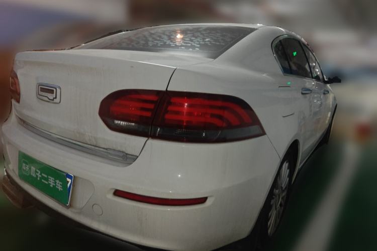 Used Qoros 3 2014 Sedan 1.6T Automatic ZhiZhen Model Rear Right 45 Deg