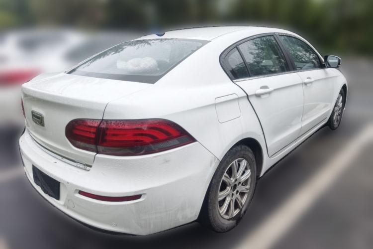 Used Qoros 3 2014 Sedan 1.6L Automatic Zhiyue Model Rear Right 45 Deg