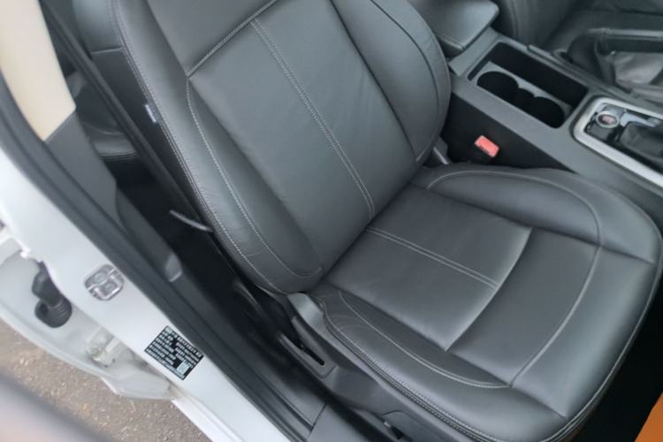 Used Qoros 3 2014 Sedan 1.6L Automatic Zhiyue Enhanced Model Right Front Seat