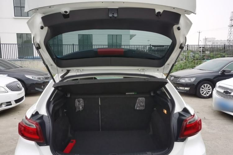 Used Qoros 3 2014 Hatchback 1.6T Automatic Zhiyue Enhanced Model Trunk