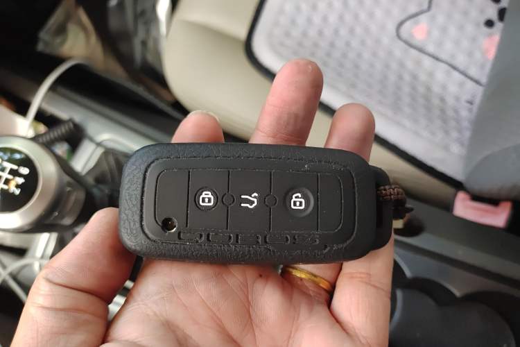 Used Qoros 3 2014 Sedan 1.6L Manual Zhixiang Model Vehicle Key
