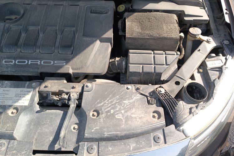 Used Qoros 3 2015 Sedan 1.6L Automatic ZhiXiang Model Engine Bay Left