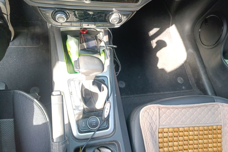 Used Qoros 3 2015 Sedan 1.6L Automatic ZhiXiang Model Gear Lever