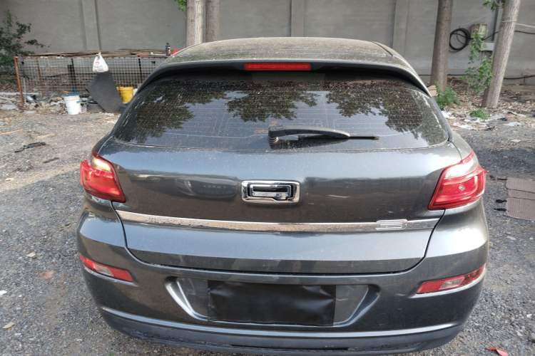Used Qoros 3 2015 Hatchback 1.6L Automatic ZhiNeng Model Rear