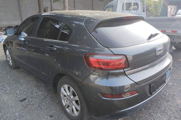 Used Qoros 3 2015 Hatchback 1.6L Automatic ZhiNeng Model Rear Left 45 Deg