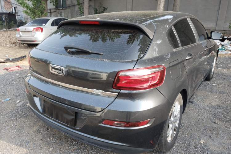 Used Qoros 3 2015 Hatchback 1.6L Automatic ZhiNeng Model Rear Right 45 Deg