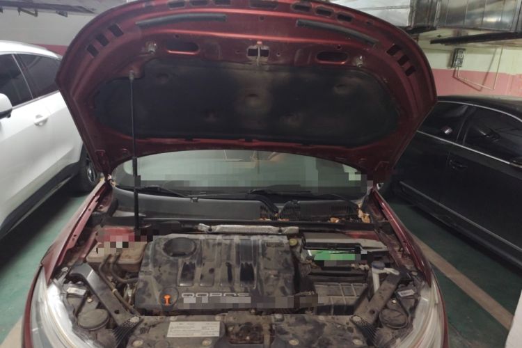 Used Qoros 3 2015 Hatchback 1.6L Automatic ZhiNeng Model Engine Bay