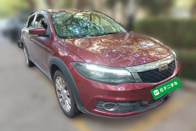 Used Qoros 3 2015 Urban SUV 1.6T Automatic ZhiKu Model Exterior 2