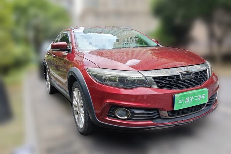 Used Qoros 3 2015 Urban SUV 1.6T Automatic ZhiKu Model Front Right 45 Deg